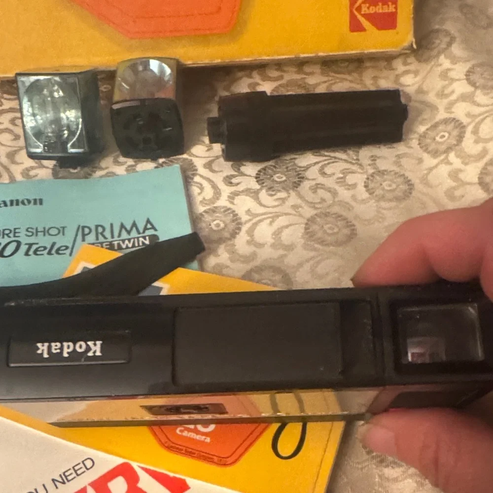 Kodak Instamatic 20 Camera with Black and Silver Finish